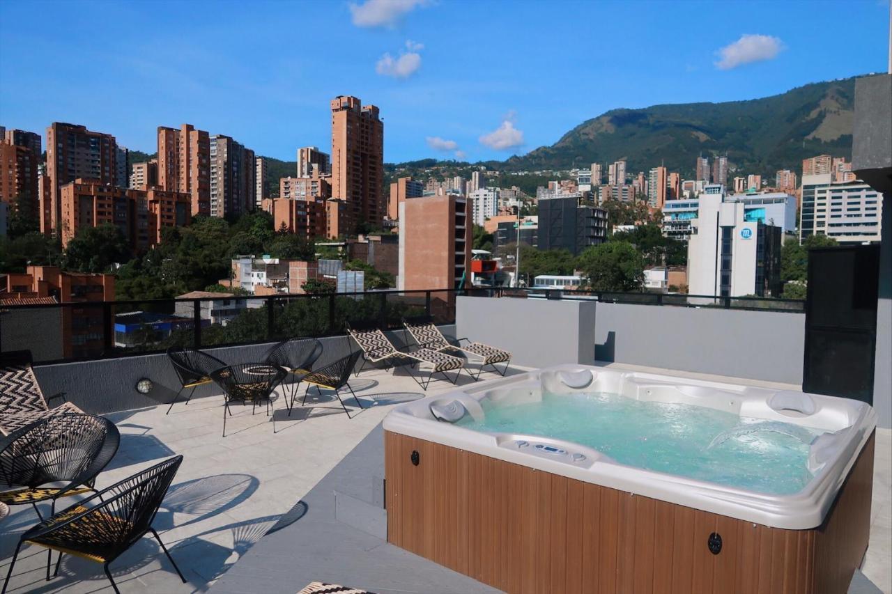 Hotel Dix Medellín Buitenkant foto